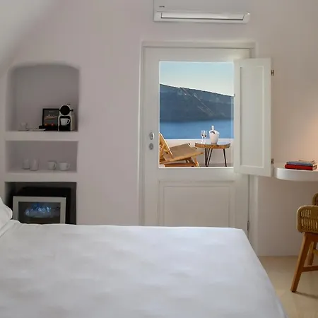 Gaia Suites Villa *