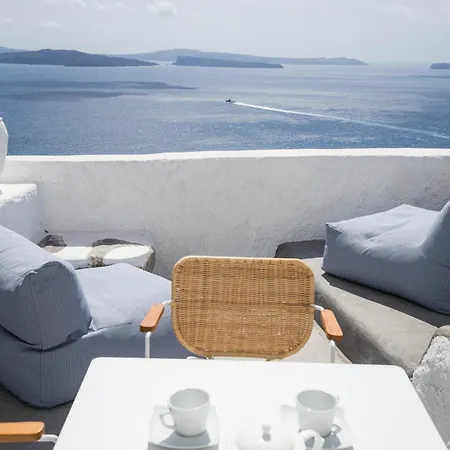 Villa Gaia Suites *